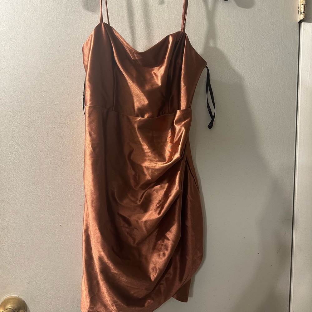 Homecoming/Formal Dress —— Joe & Elle Brand —- Brown/Burgundy Color - Never Worn
